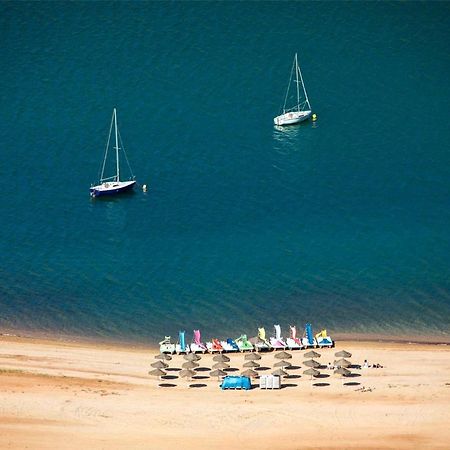 Camping Valdearenas Iznajar Ngoại thất bức ảnh