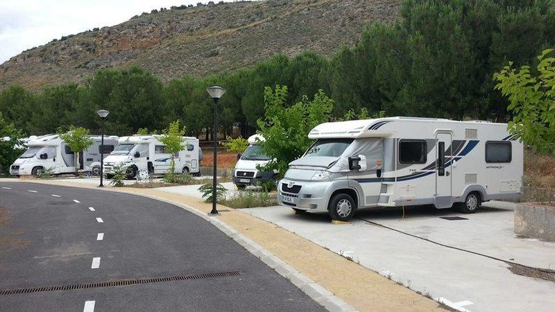 Camping Valdearenas Iznajar Ngoại thất bức ảnh