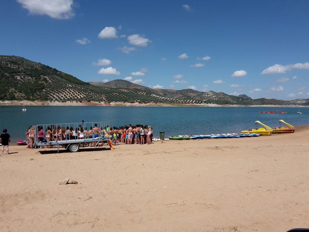 Camping Valdearenas Iznajar Ngoại thất bức ảnh