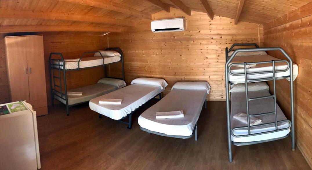 Camping Valdearenas Iznajar Ngoại thất bức ảnh