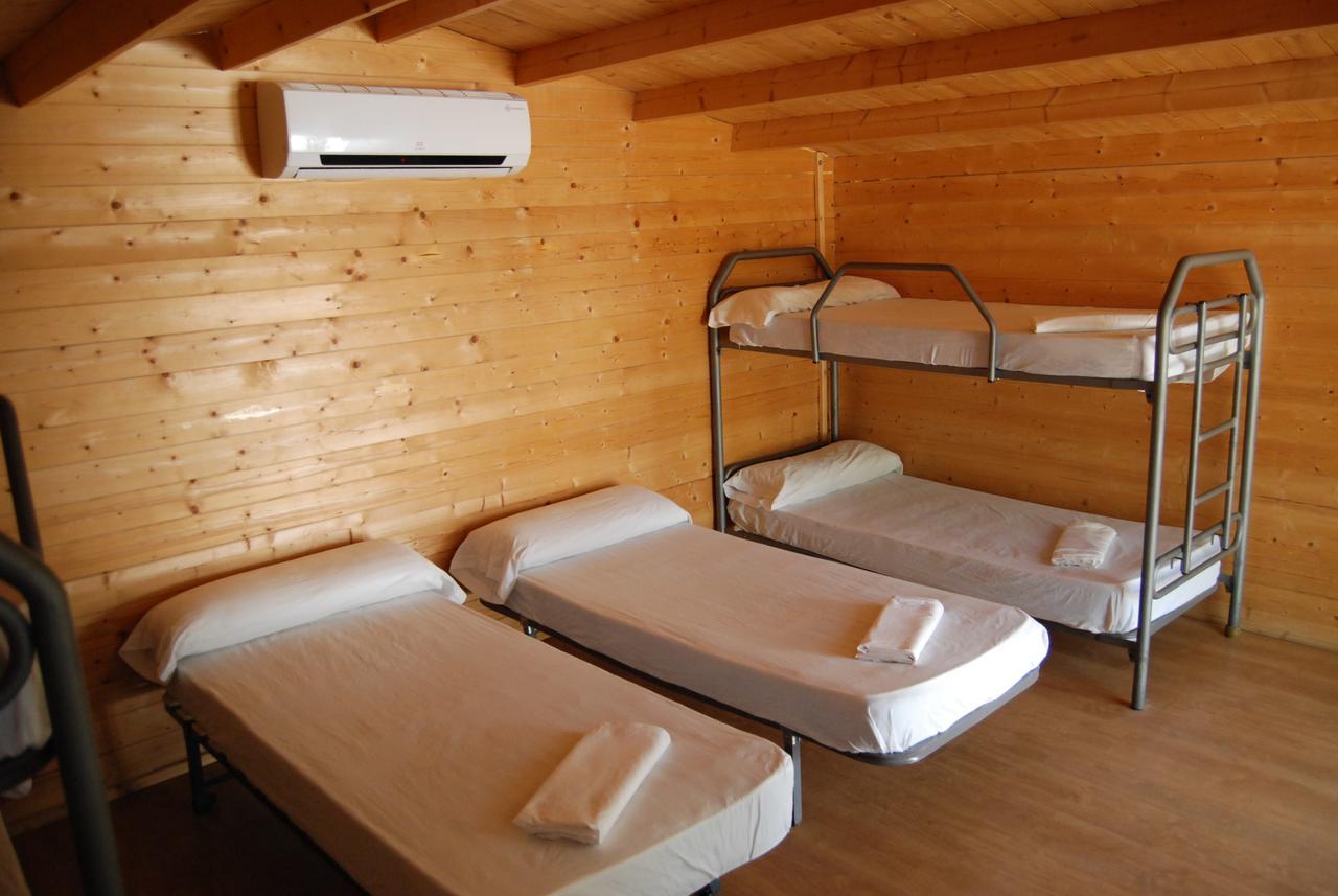 Camping Valdearenas Iznajar Ngoại thất bức ảnh