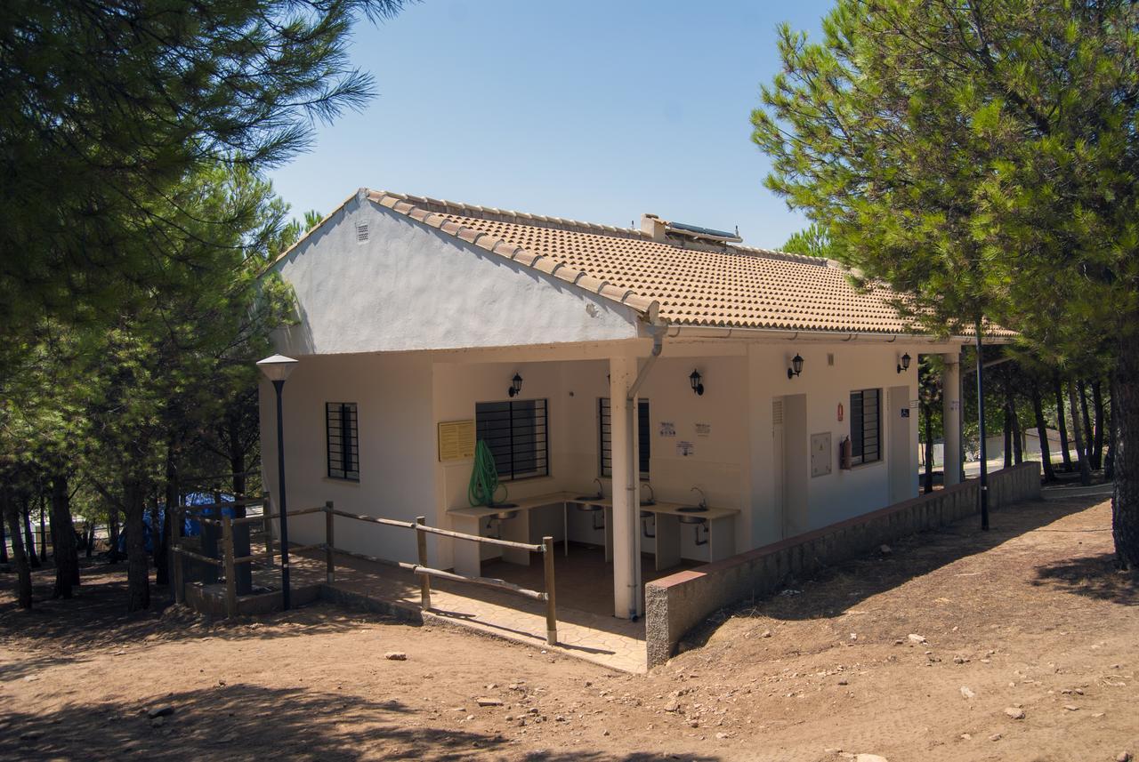 Camping Valdearenas Iznajar Ngoại thất bức ảnh